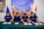 Fehérvár Enthroners játokos szerződések aláírása